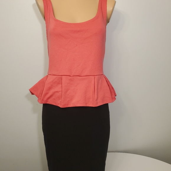 Cute 2 Tone Peplum Dress Large - Picture 2 of 7